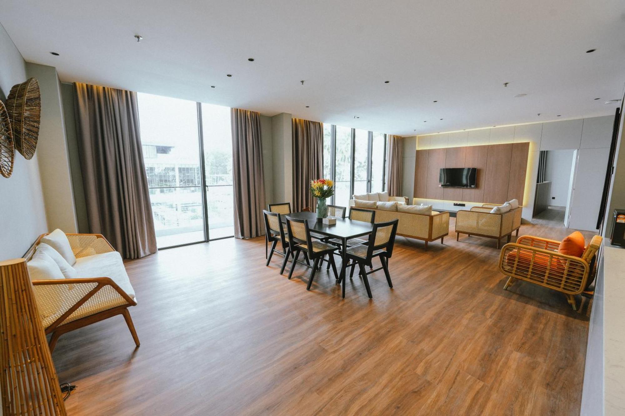 Roxy Beach Resort Sematan Zewnętrze zdjęcie