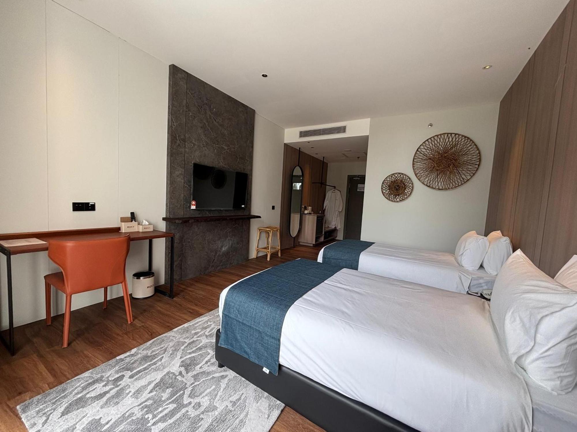 Roxy Beach Resort Sematan Zewnętrze zdjęcie