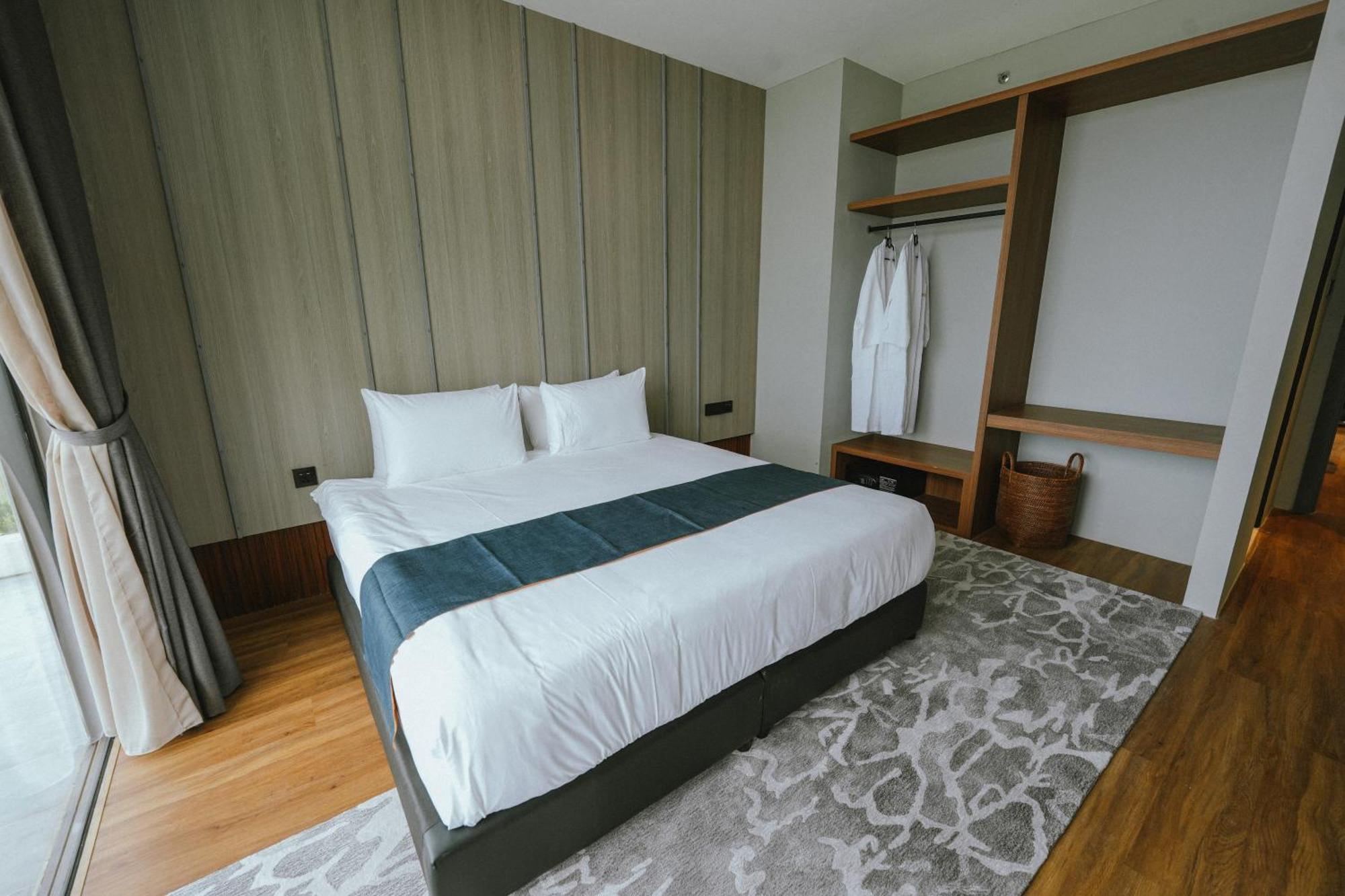 Roxy Beach Resort Sematan Zewnętrze zdjęcie