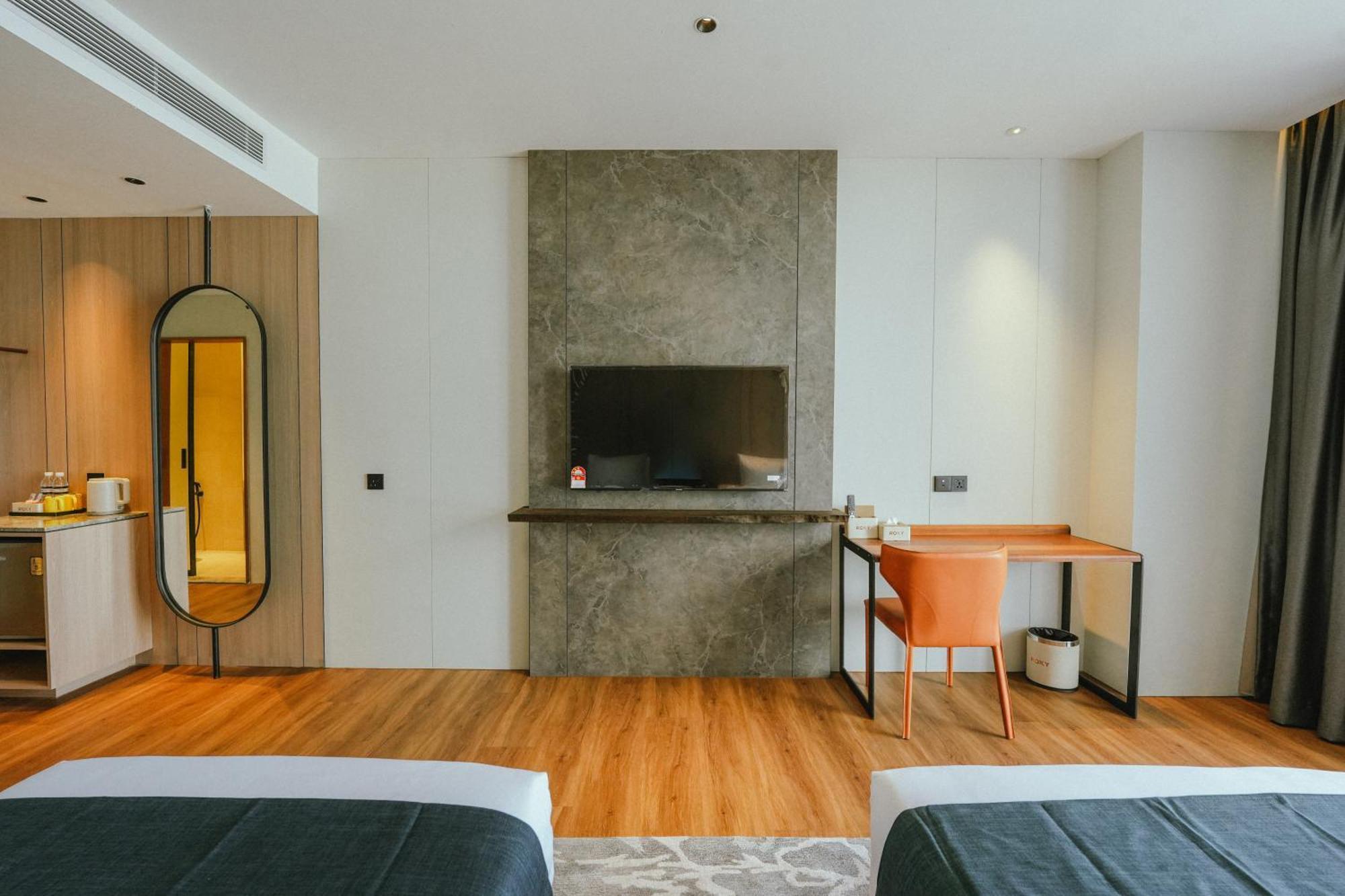 Roxy Beach Resort Sematan Zewnętrze zdjęcie